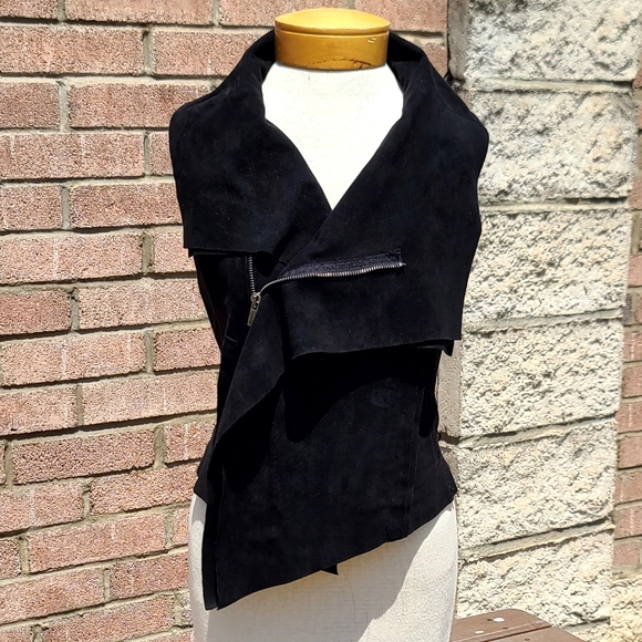 BCBGMaxAzria black faux suede moto vest - Picture 4 of 10